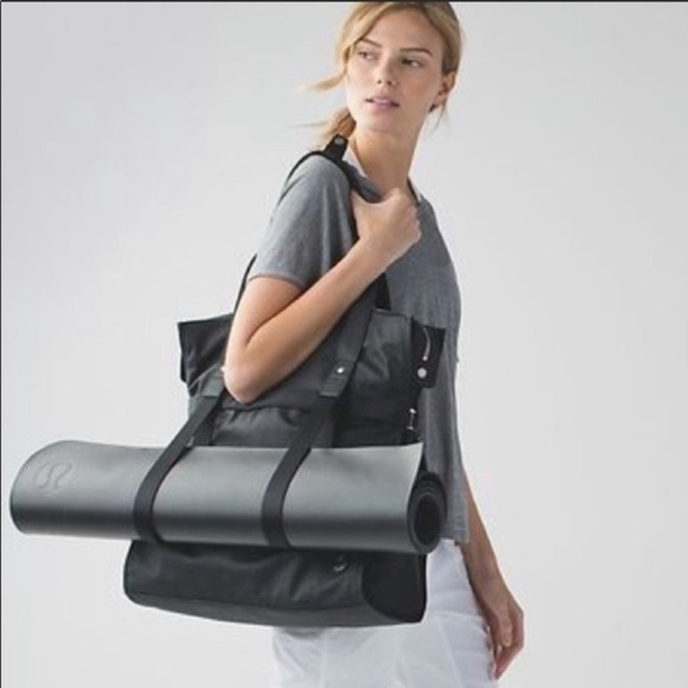 Used, Like New- Lululemon Follow Your Bliss Bag